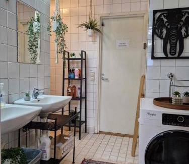 Kempele Apartment | Studio with sauna near highway
