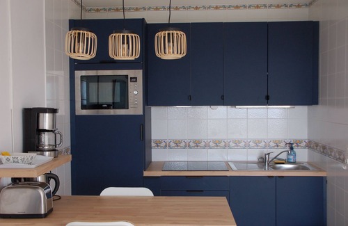 Saint-Jacques Apartment | Studio With sea View