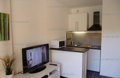 Sanary-sur-Mer Apartment | Studio with terrace in residence with swimming pool for 4