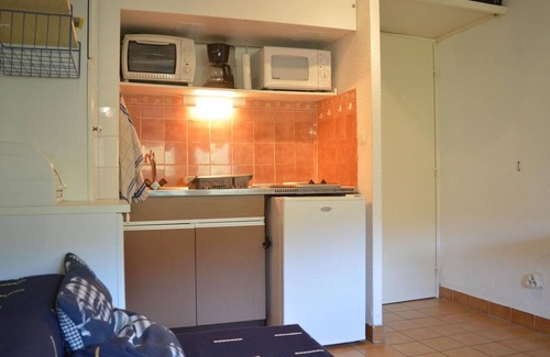 Cerbere Apartment | Studio with terrace, beach access, parking. Pets allowed
