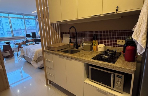 Boqueirao Apartment | Studio with unobstructed sea views, luxury and comfort 1 block from the beach!