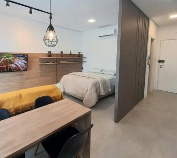 Centro Apartment | Studio Xavante 308A - novo, confortável, com garagem coberta e portaria 24h