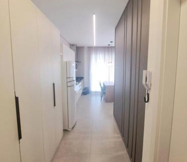 Centro Apartment | Studio Xavante 308A - novo, confortável, com garagem coberta e portaria 24h