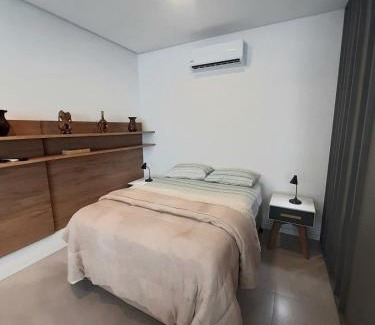 Centro Apartment | Studio Xavante 308A - novo, confortável, com garagem coberta e portaria 24h