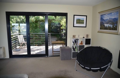 Sandy Bay Apartment | StudioAt10