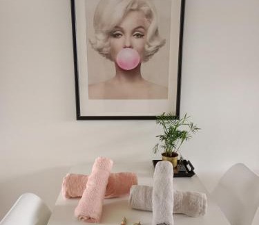 Bouaye House | "Studiocaroline44", 2 studios entre la ville et la mer, parking, cuisine, moins de 15min de l'aéroport