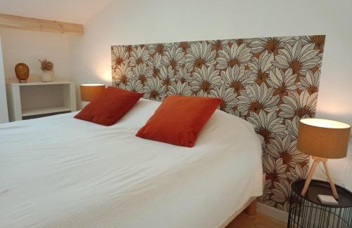 Bouaye House | "Studiocaroline44", 2 studios entre la ville et la mer, parking, cuisine, moins de 15min de l'aéroport