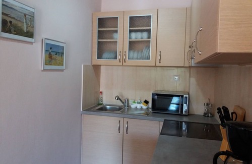 Milatos Beach Apartment | Studios In A Colouful Garden, The Sea At Your Doorstep!