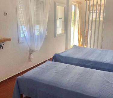 Sarakiniko Apartment | Studios on the beach