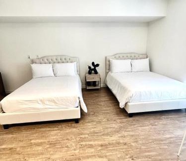 Little Armenia Apartment | Studios Universal 10 min drive FREE parking and WIFI