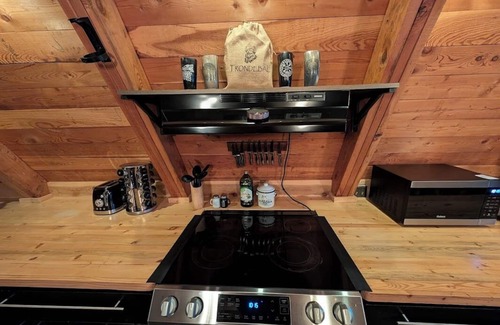 Garden Valley Cabin | STUGÄ cabin, walk 2 hot spring's pool & food