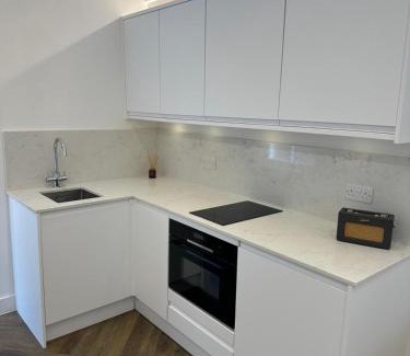 Bishop's Stortford Apartment | Stuga Cottage