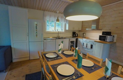 Hultsfred Cabin | Stuga Dagmar by the lake Nerbjärken with rowboat