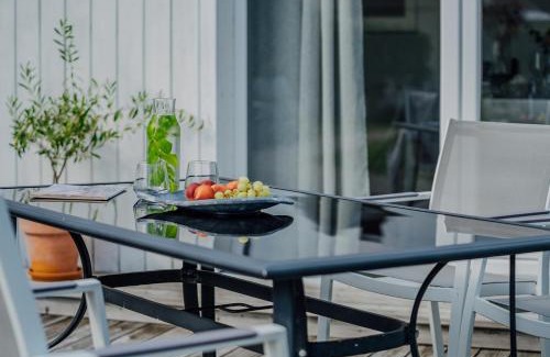 Glommen House | Stuga Glommen 2 bed cottage by the sea