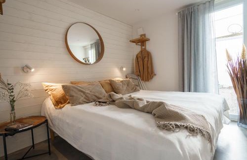 Glommen House | Stuga Glommen 2 bed cottage by the sea
