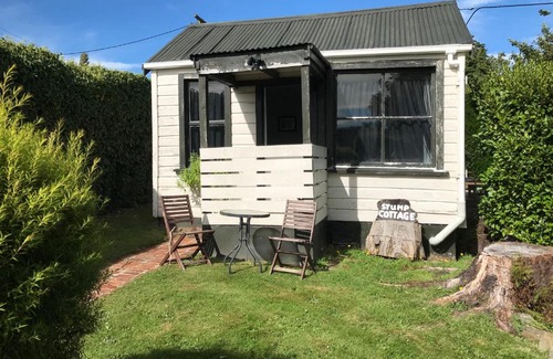 Lumsden House | Stump Cottage