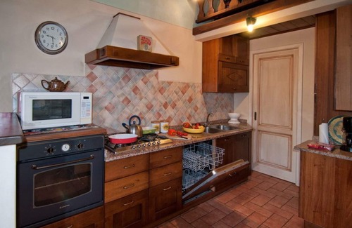 Castelnuovo di Garfagnana Villa | Stunning private villa for 6 guests with private pool, WIFI, TV, patio, panoramic view and parking