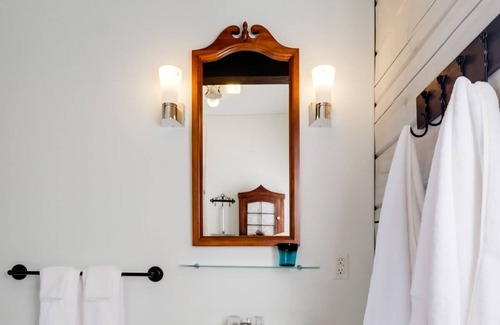 Pontiac House | Stunning waterfront getaway w/ hot tub, sleeps 14!