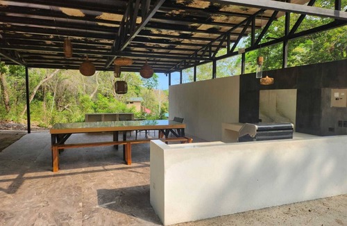 Paquera Villa | Stunning 50m2 Dome in middle of wildlife 400 meters/yards to the beach, sleeps 4