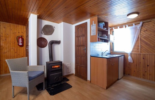 Mlade Buky House | Stunning private villa for 4 people with WIFI, pool, TV, patio, pets allowed and parking