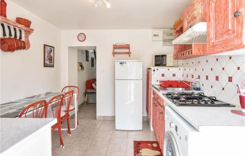 Saint-Avaugourd-des-Landes House | Stunning Home In St Avaugourd Des Lande