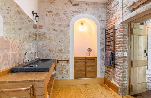 Saint-Sylvestre-sur-Lot House | Stunning Chateau w/ Heated Swimming Pool Sleeps 20