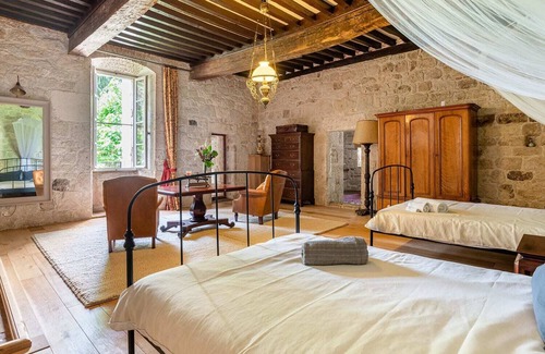 Saint-Sylvestre-sur-Lot House | Stunning Chateau w/ Heated Swimming Pool Sleeps 20