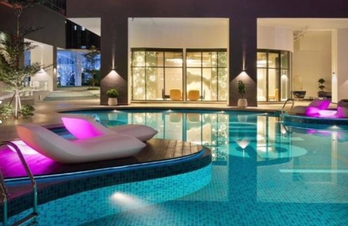 Ampang Condo | Stunning 1-bedroom studio unit. Fast Internet + Netflix. Best Deal in Town