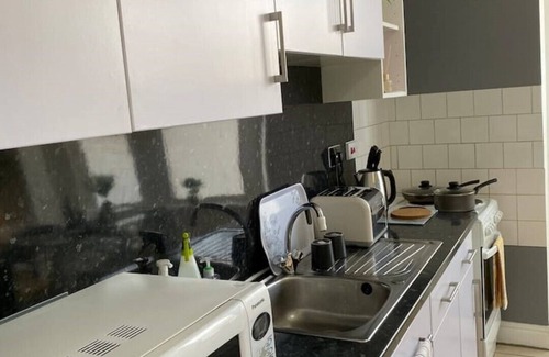 Adamsdown Apartment | Stunning 1 Bed spacious Apartment for EVENTS-Central Cardiff