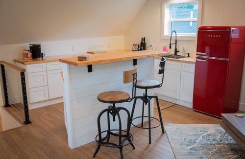 Gloversville Apartment | Stunning 1 BR Loft Apartment Gloversville-Nothing like it in the area
