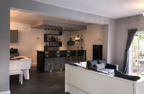 Warley Cottage | Stunning 100-year-old Converted Coach House