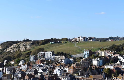 Old Town Hastings House | Stunning 18th Century 5 Bed House Old-Town Hastings