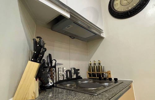 Bagumbayan Condo | Stunning 2.5 Br@Eastwood Global