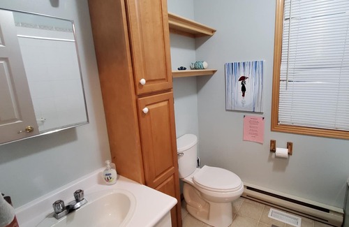 Port McNicoll House | Stunning 2 Bdrm Waterfront Cottage with Amazing Sunsets!