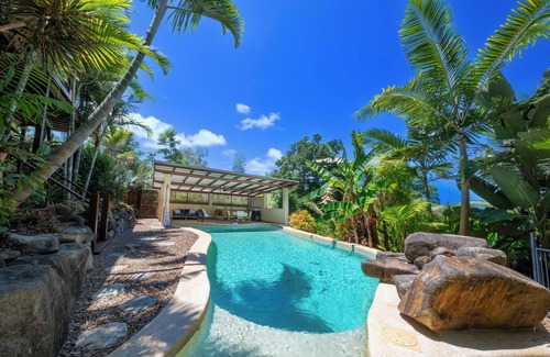 Riordanvale House | Stunning 2-bed, 2-bath property with a pool nestled in tranquil surroundings.