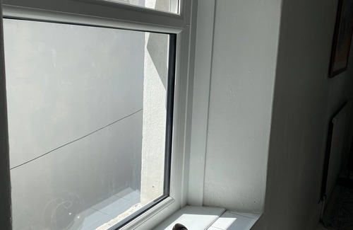 Briton Ferry Apartment | Stunning 2-Bed Apartment above Schooners Bar