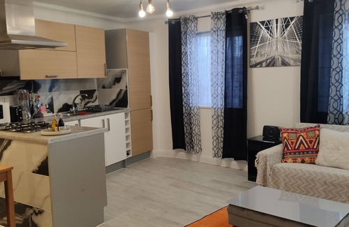 Alibon Apartment | Stunning 2-Bed Apartment in London Dagenham