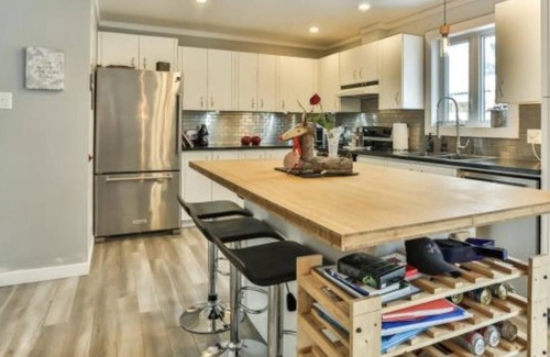 Gatineau House | Stunning 2-bed House in Gatineau