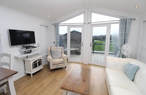 Westmarsh Villa | Stunning 2 Bed Villa in Ramsgate
