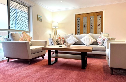 Merredin House | Stunning 2 Bedroom 2 Bathroom Home