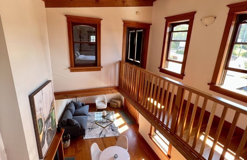 Powell River Apartment | Stunning 2 bedroom loft