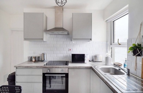 Slyne Apartment | Stunning 2 bedroom holiday home