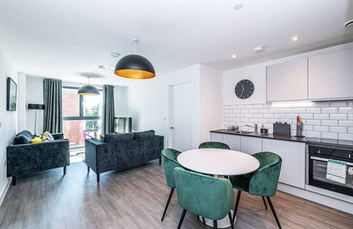 Old Trafford Apartment | Stunning 2 Bedroom Apartment by Old Trafford