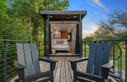 Waco House | Stunning 2-Story Container Home with Rooftop Terrace