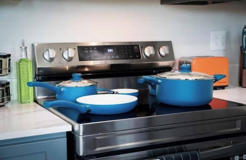 Cleveland Apartment | Stunning 2BR-1BR Apt+ mins to Zoo & D/T+HD Projector