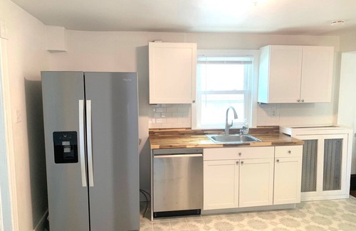 Beacon Apartment | Stunning 2BR Apartment in the Heart of a Lively Art Scene