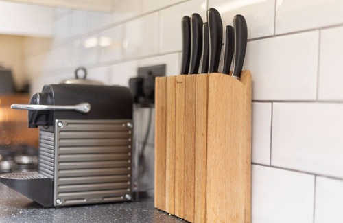 Kilburn Apartment | Stunning 2BR Flat w/private Garden, Kilburnn