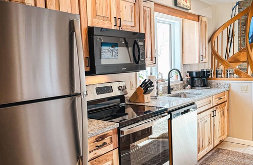 Bartlett Condo | Stunning 2BR with Mountain Views - Nordic Village