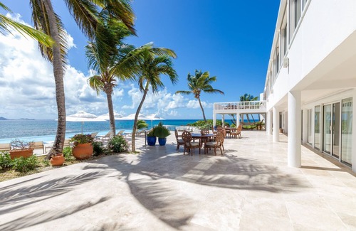 Little Harbour Villa | Stunning 3 Acre Estate with beach, pool + jacuzzi