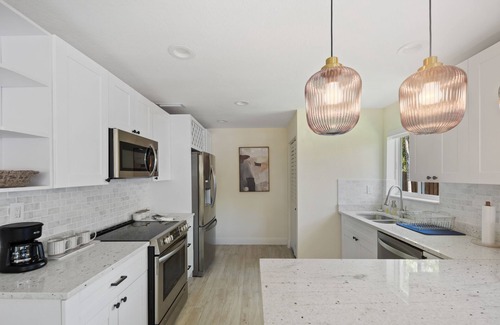 Royal Poinciana House | Stunning 3 BDR Beach House + Private Yard in Miami